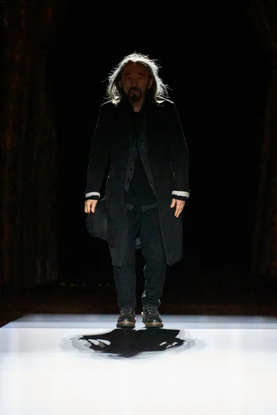 Look 35